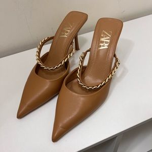 Zara heels nude with chain